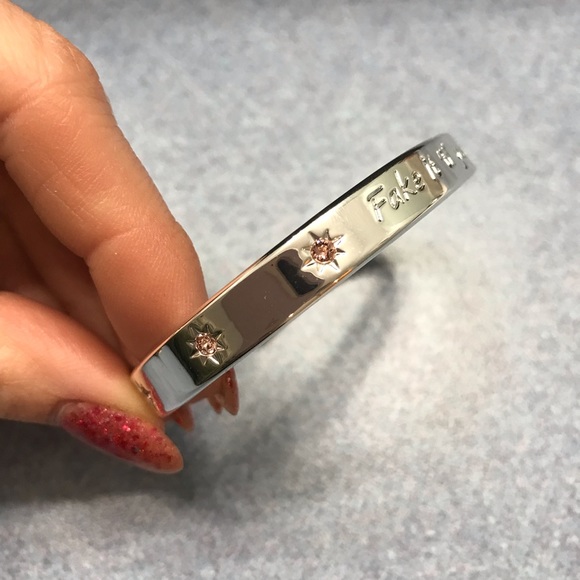 Mary Kay Fake It Til You Make It Bangle Bracelet - Picture 2 of 4